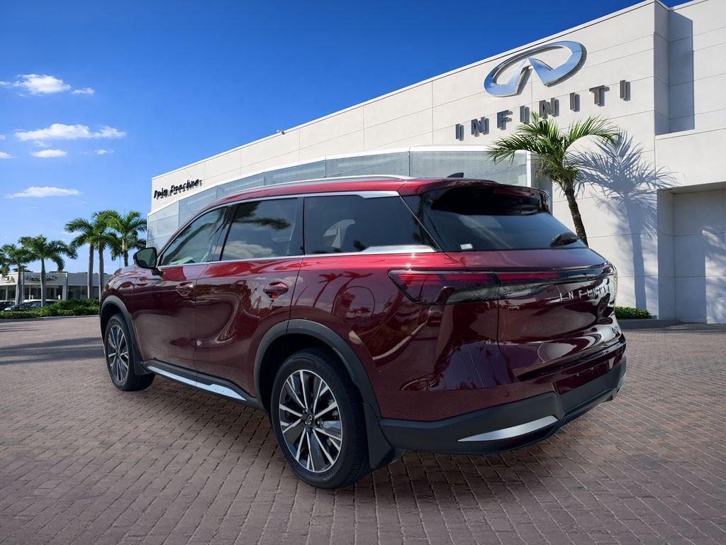 Used 2026 Red INFINITI LUXE image 5