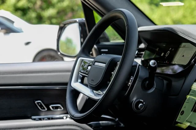 New 2026  Land Rover SE image 19