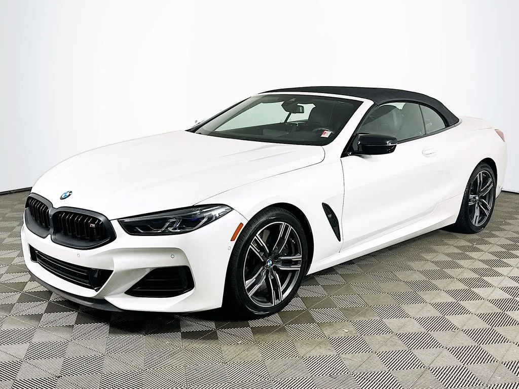 2024 BMW 8 Series M850i xDrive Convertible's photo