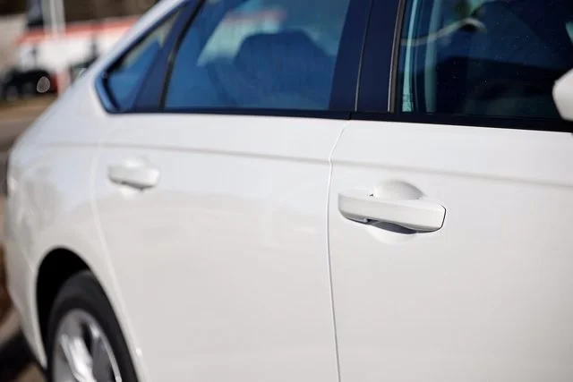 New 2026 Platinum White Honda LX image 16