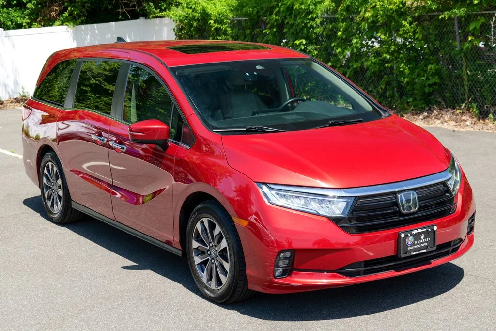 Used 2023 Red Honda EX-L image 9