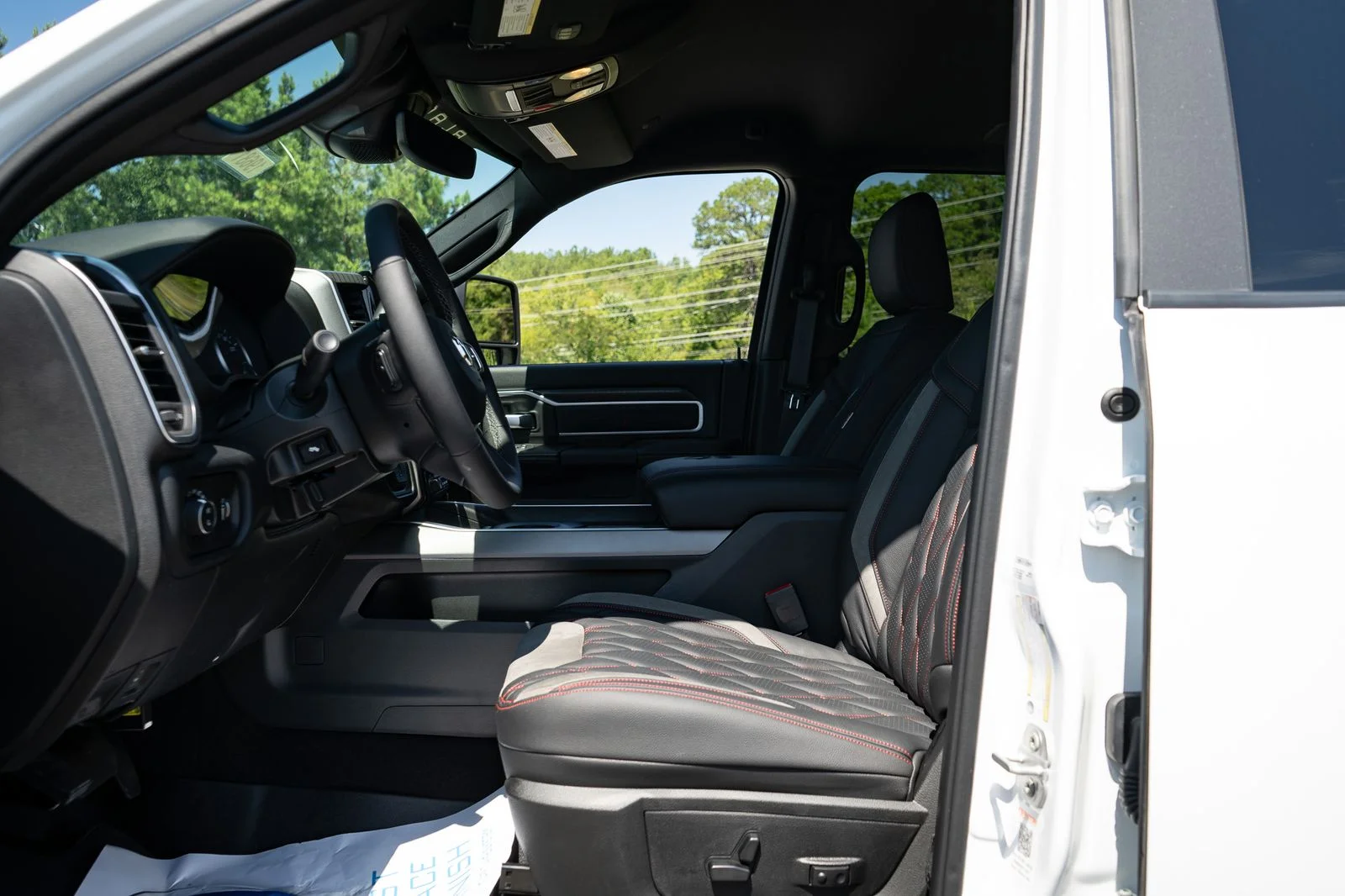 New 2026 Bright White Clear-Coat Exterior Paint RAM Big Horn with Black Widow Package image 28