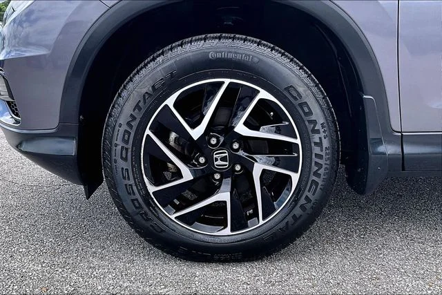 Used 2016 Gray Honda SE image 30