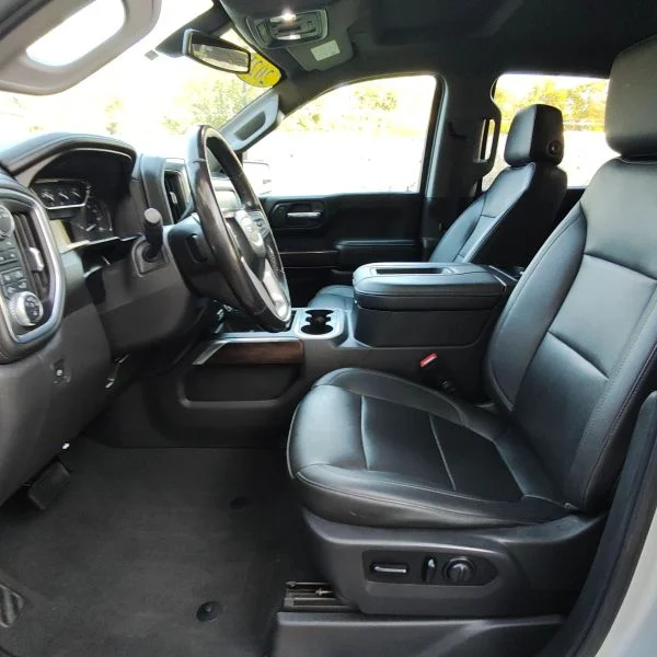 Used 2021 Silver GMC SLT Pickup 4D 5 3/4 ft image 28