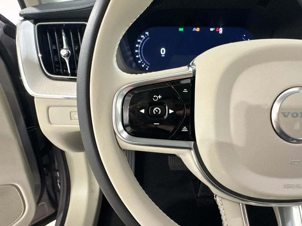 New 2026 Aurora Blue Volvo T8 Ultra image 9