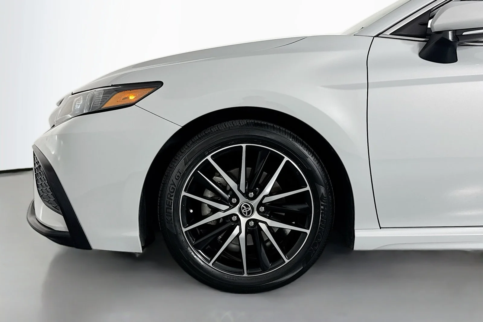Used 2022 ASH GRAY Toyota Hybrid SE image 9