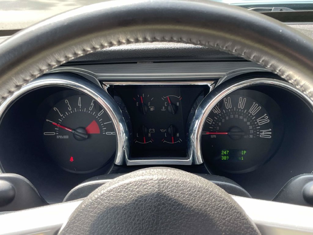 Used 2007  Ford GT Deluxe image 20