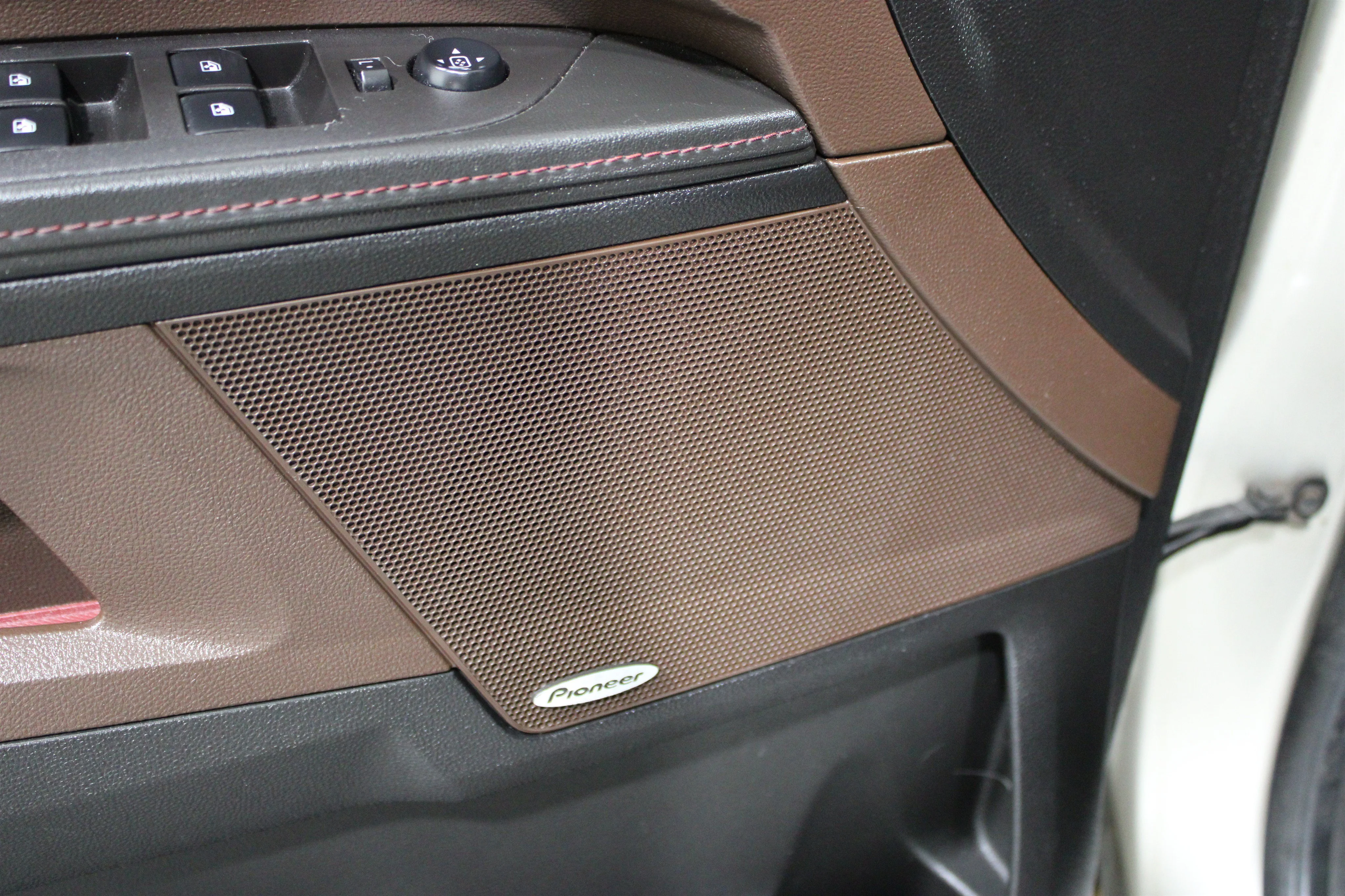 2015 Chevrolet Equinox 2LT - Photo 9