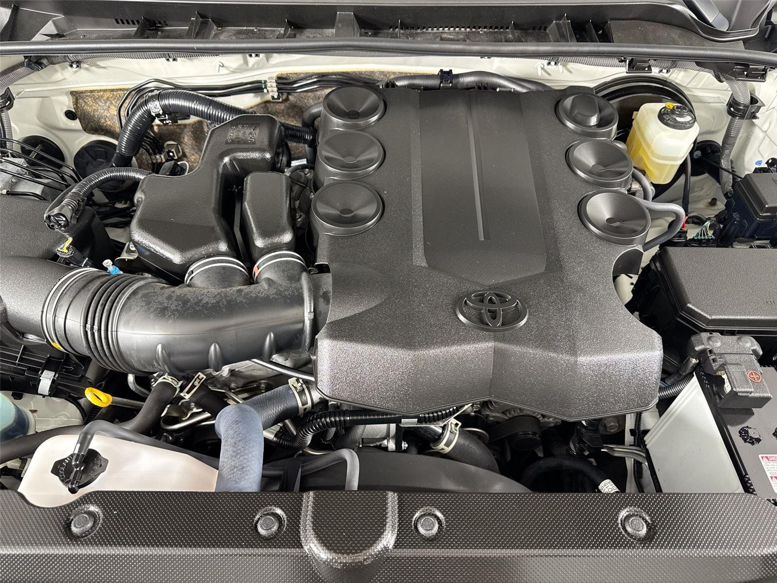 Certified Used 2023 Blizzard Pearl Toyota Limited image 48