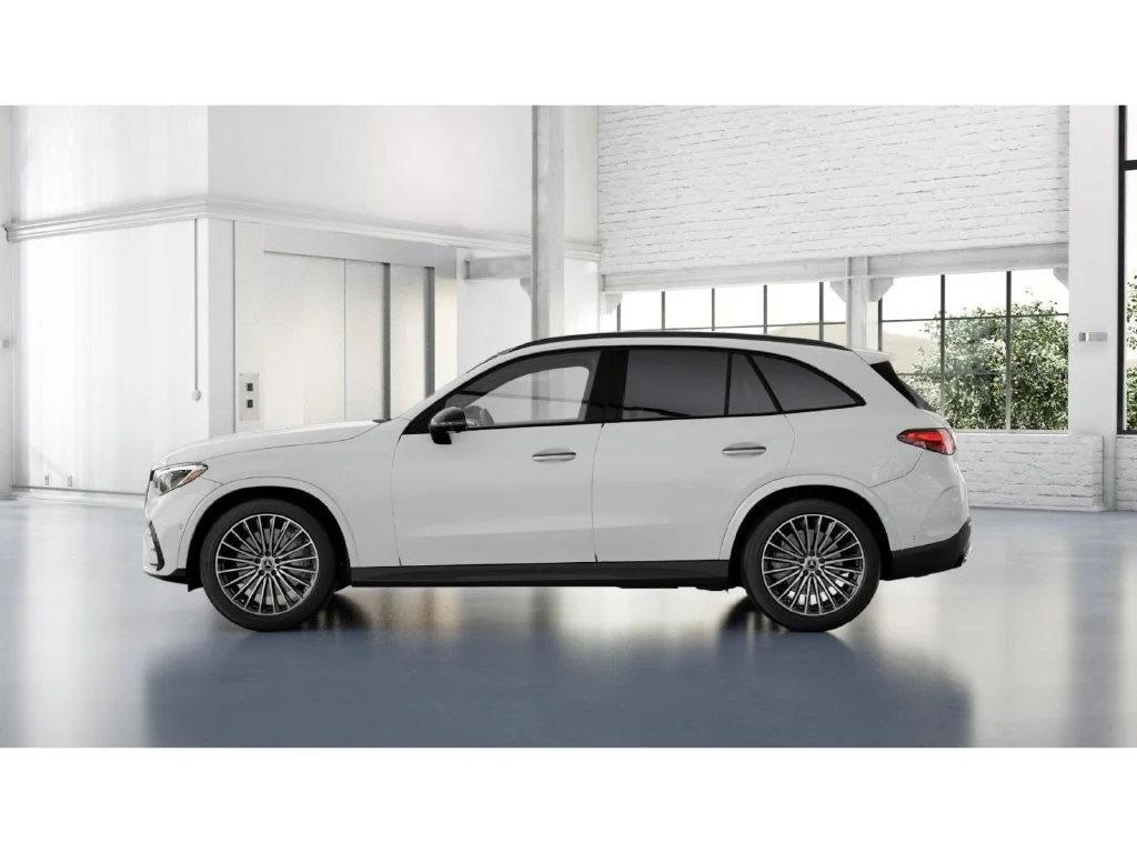 New 2027 Polar White Mercedes-Benz GLC 300 image 33