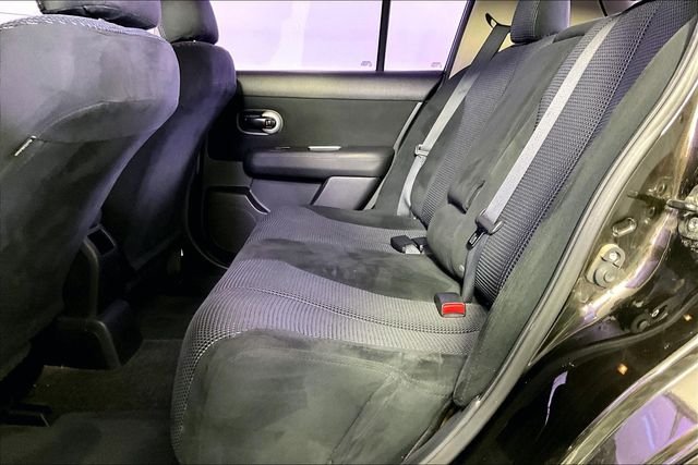 Used 2011 Black Nissan 1.8 SL image 2