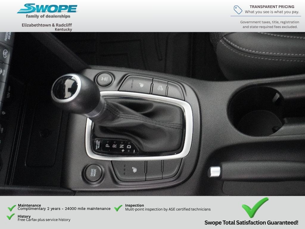 Used 2020 Pulse Red Hyundai Limited image 24
