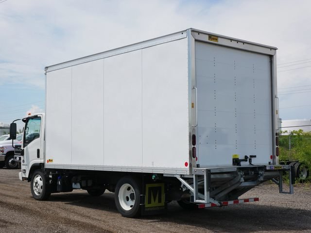 Used 2024 Arc White Chevrolet NA image 4