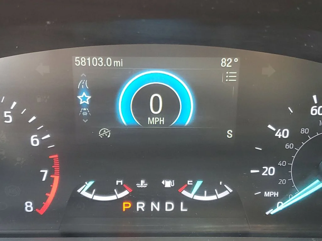 Certified Used 2021 Iconic Silver Metallic Ford SE image 9