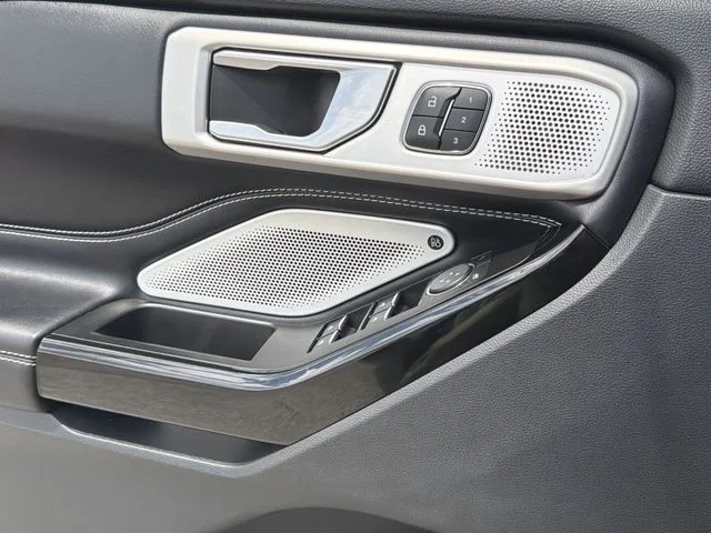 Used 2021 Silver Ford ST image 23