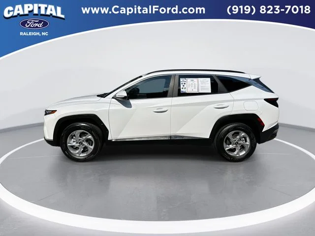Used 2023 White Hyundai SEL image 5