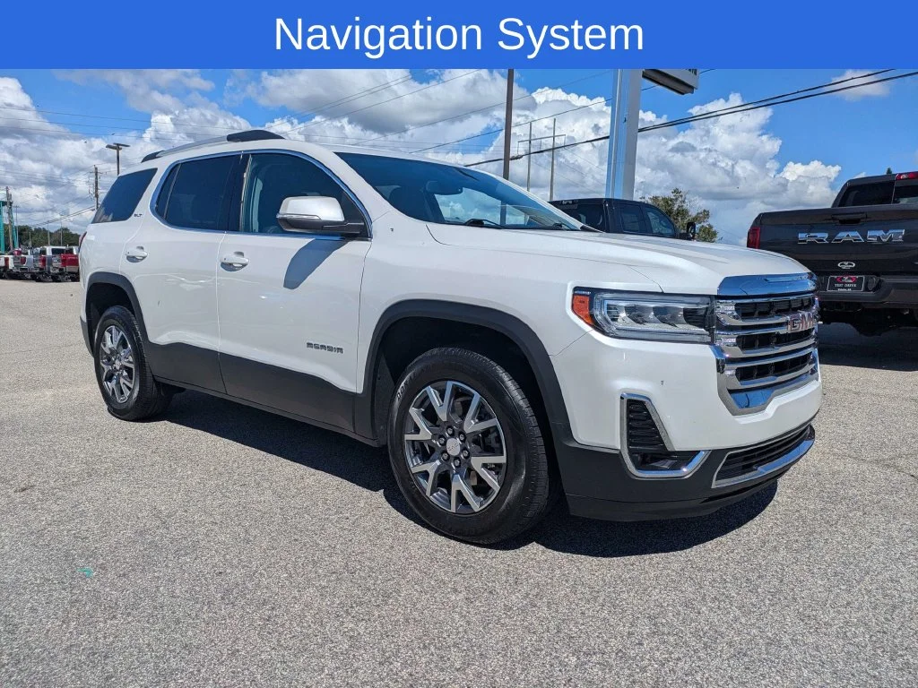 Used 2023 White GMC SLT image 2