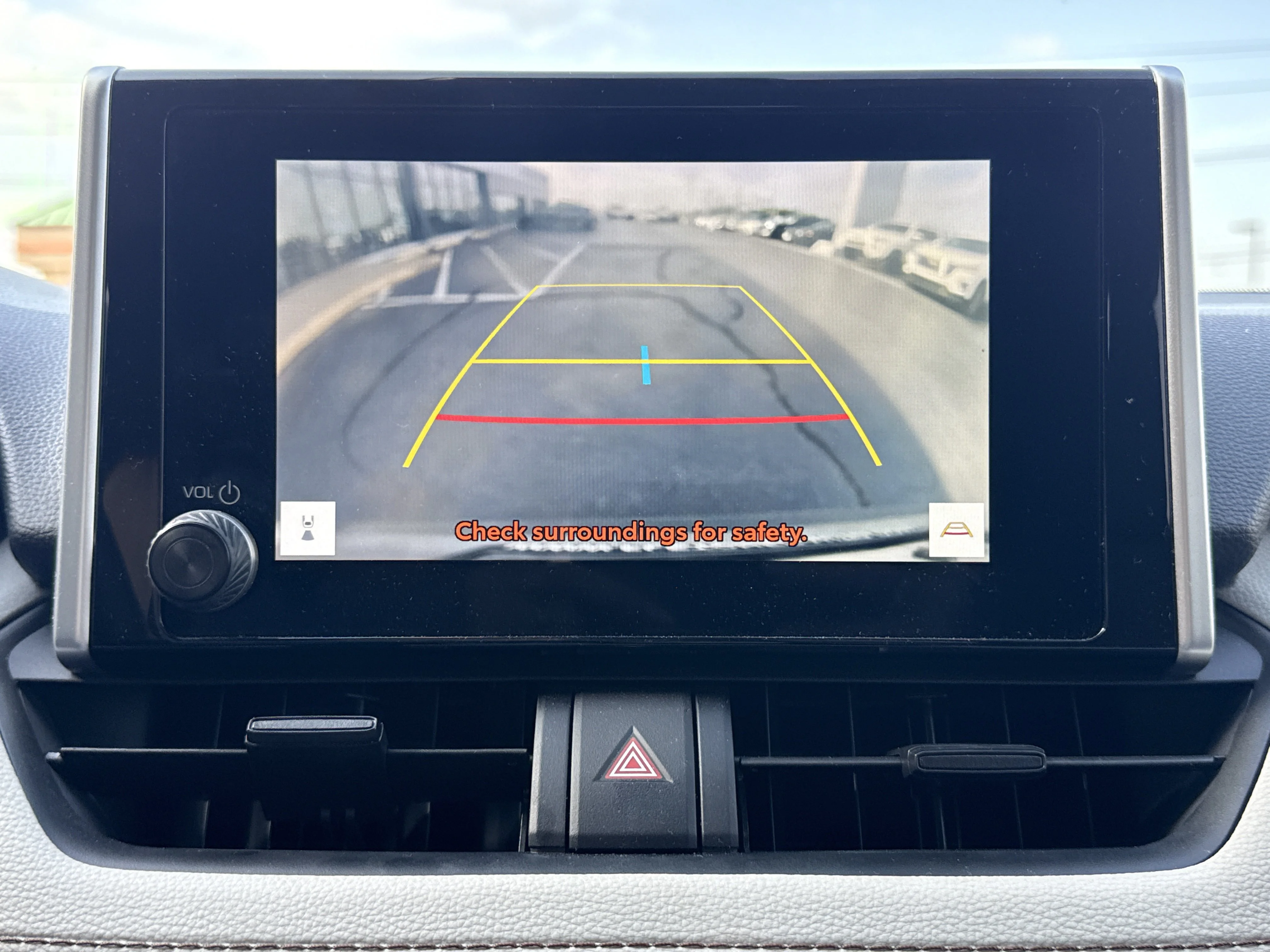 Used 2025 Silver Sky Metallic Toyota XLE AWD image 5