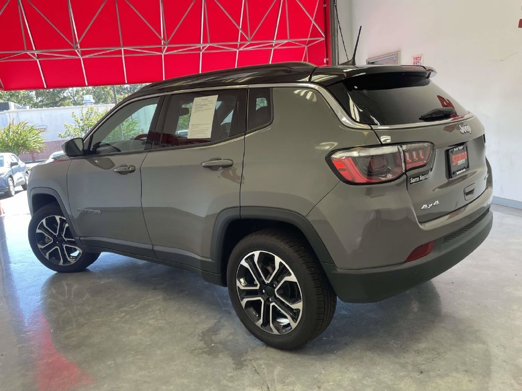 Used 2024 Gray Jeep Limited image 5