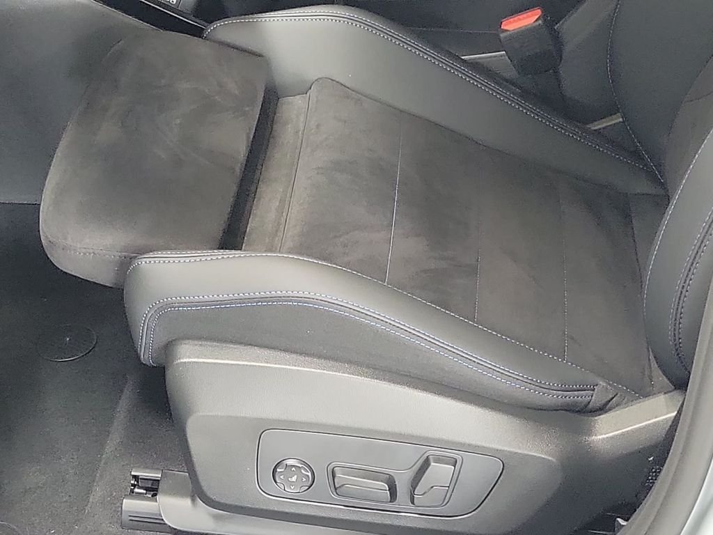 New 2026 Brooklyn Grey Metallic BMW xDrive28i image 15