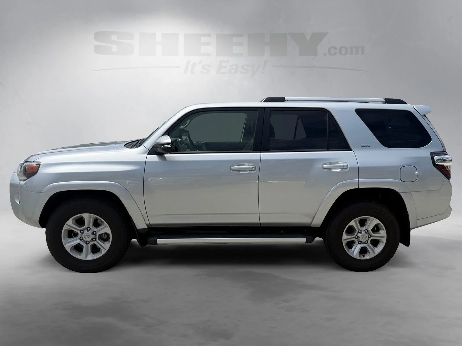 Used 2023 Silver Toyota SR5 Premium image 16