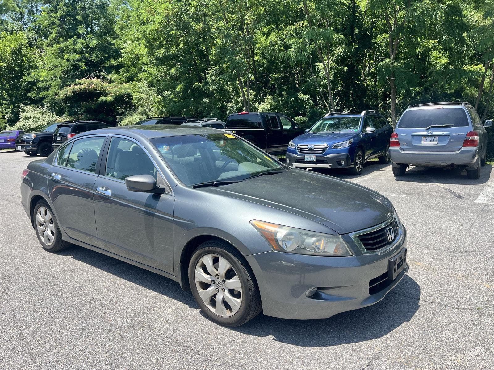 Used 2010 Polished Metal Metallic Honda EX-L image 1