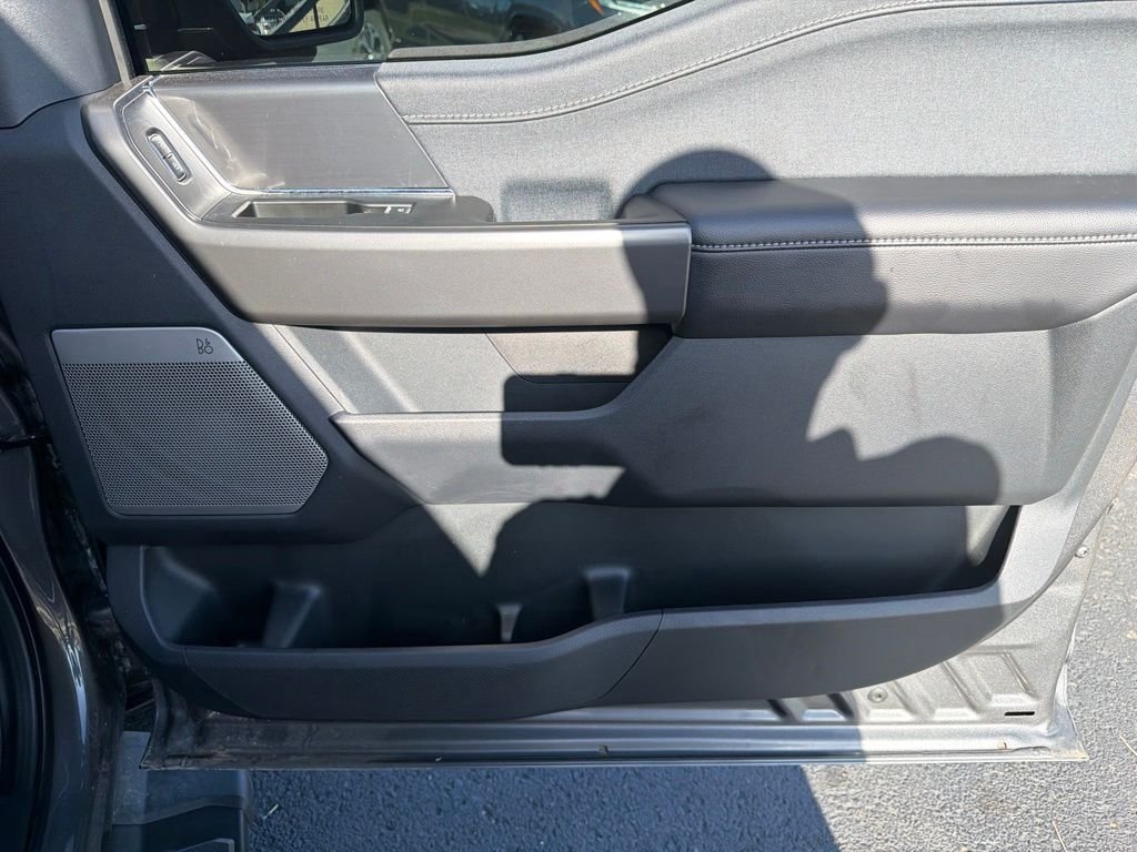 Used 2025 Gray Ford Lariat image 17