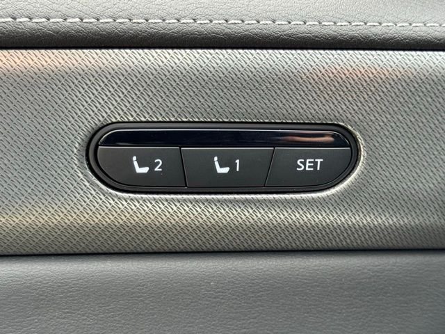 New 2026 RADIANT WHITE INFINITI Luxe FWD image 19