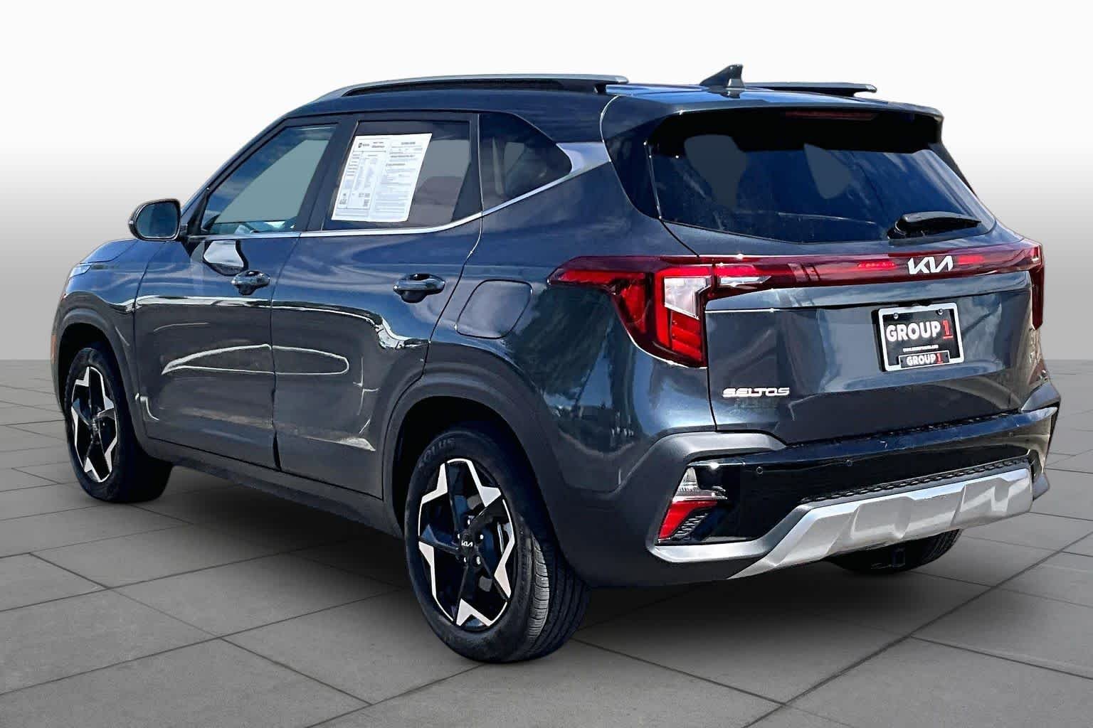 Used 2025 Gravity Gray Kia EX image 11