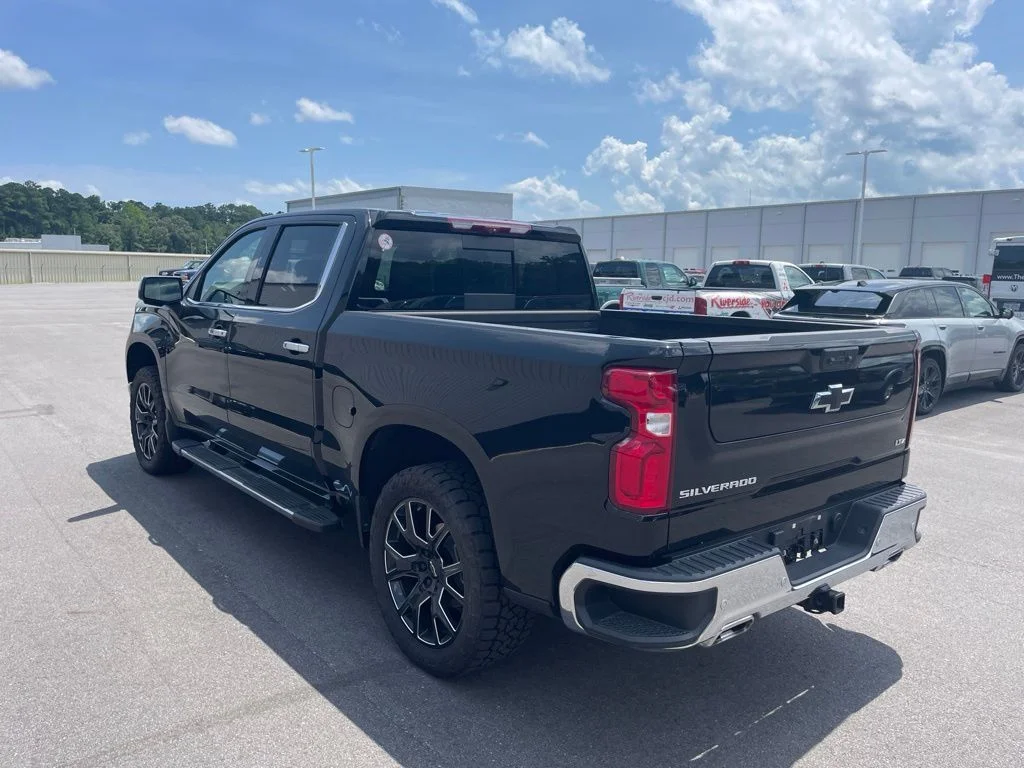 Used 2025 Black Chevrolet LTZ image 3