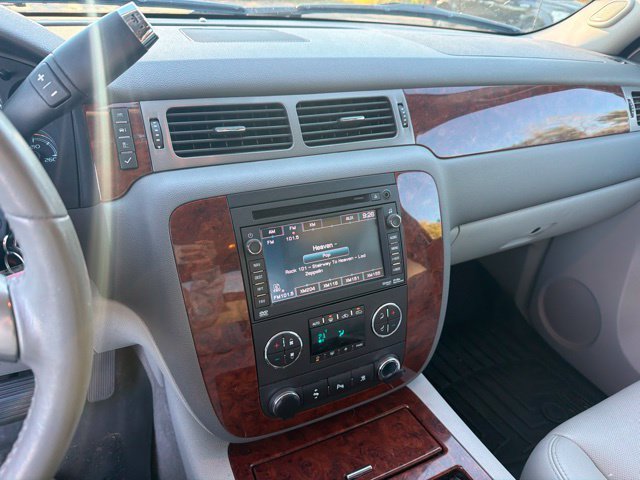Used 2010 White Chevrolet LTZ image 11