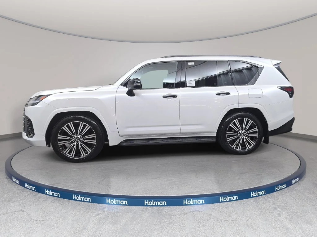 New 2026 Eminent White Pearl Lexus LUXURY image 8