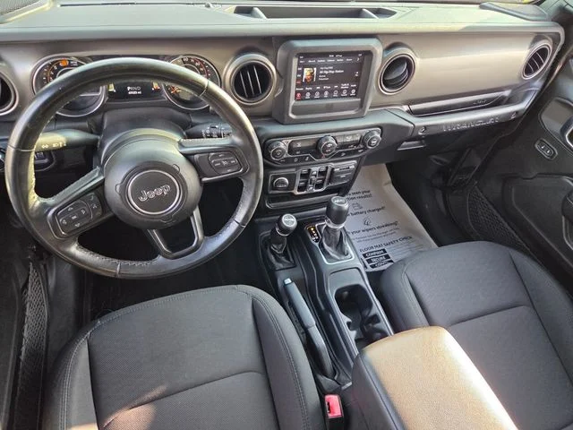 Used 2020 Gray Jeep Unlimited Sport image 10