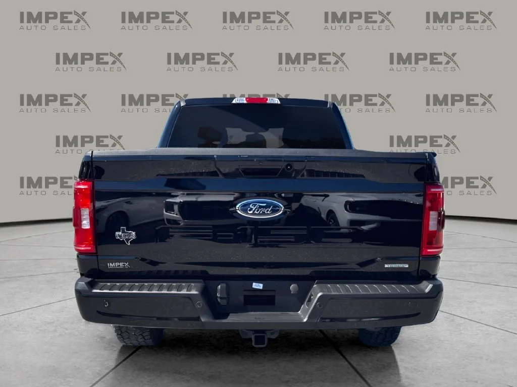 Used 2023 Black Ford XLT image 4