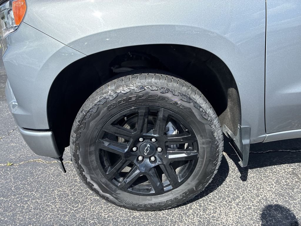Used 2023 Gray Chevrolet RST image 10