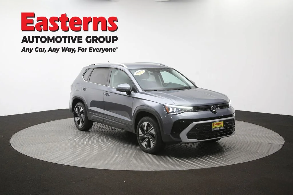 Used 2025 Gray Volkswagen 1.5T SE image 47