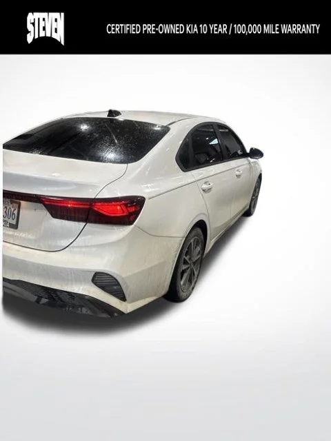 Used 2024 White Kia LXS image 7