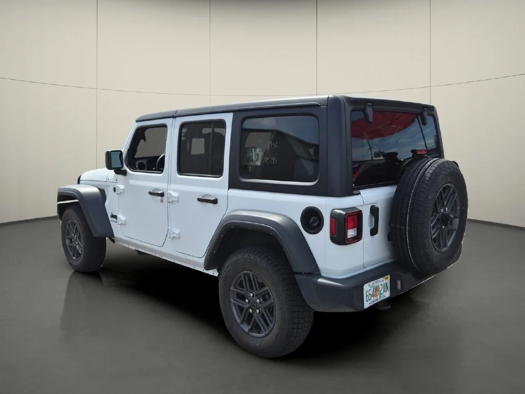 Used 2025 White Jeep Sport S image 5