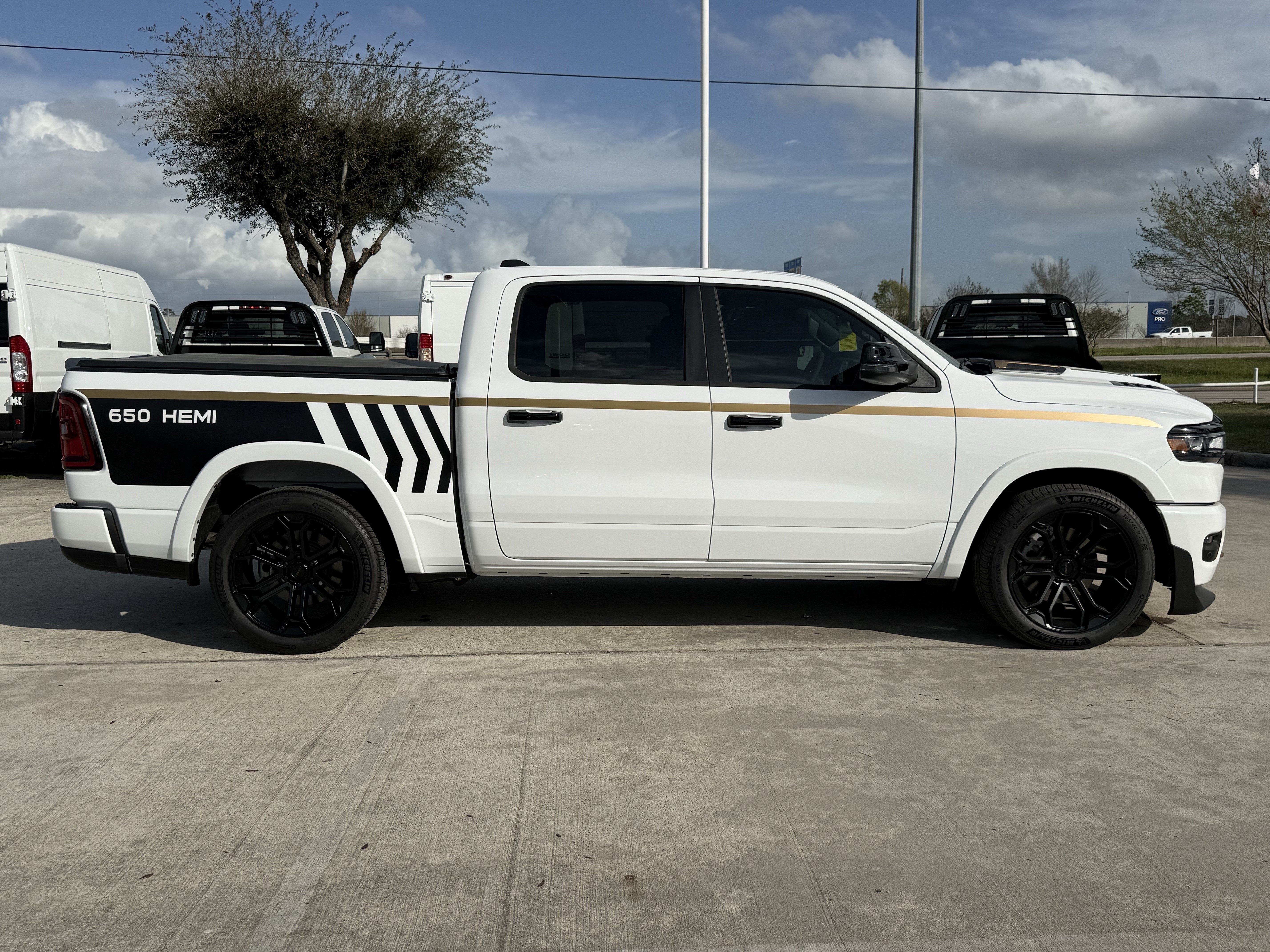 New 2026 Bright White Clear-Coat Exterior Paint RAM Big Horn image 3