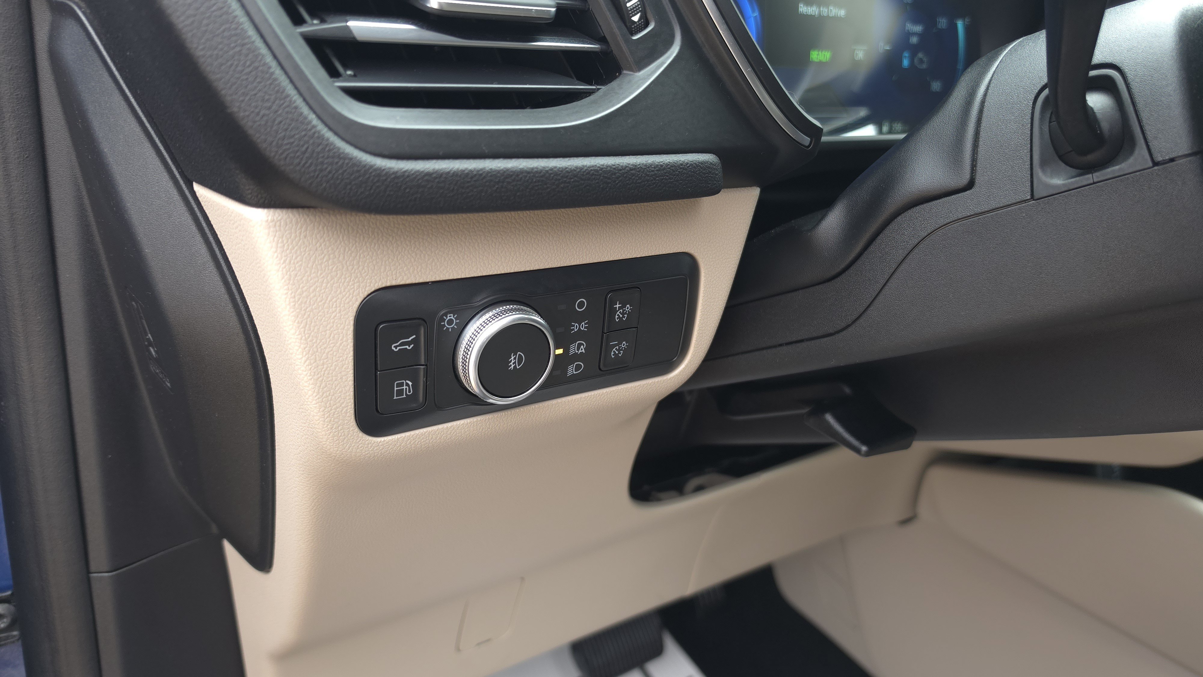 Used 2022 Blue Ford Titanium Plug-In Hybrid image 12