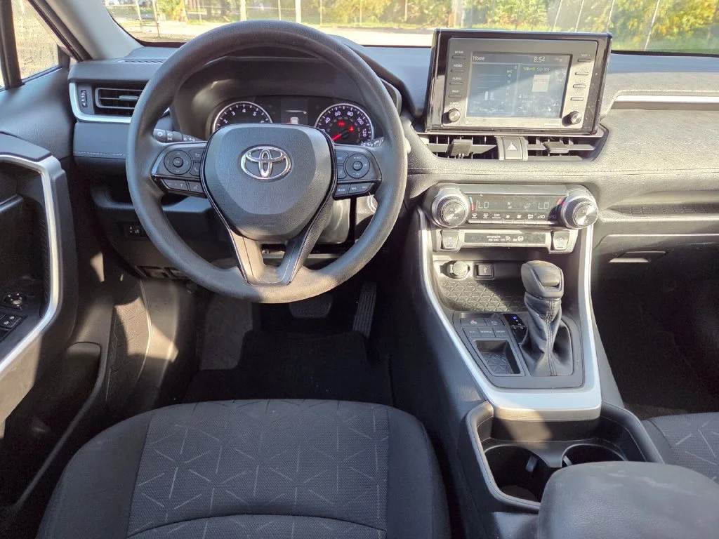 Certified Used 2021 Silver Toyota XLE image 7