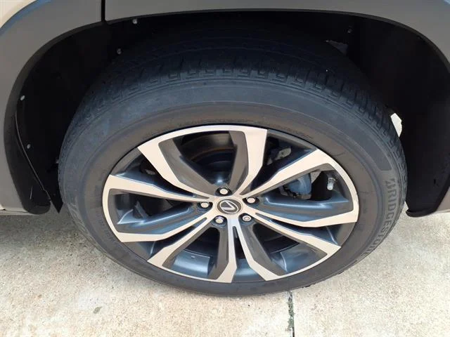 Used 2019 Satin Cashmere Metallic Lexus Base image 19