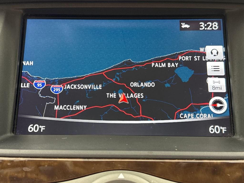 Used 2020 White Nissan Platinum image 16