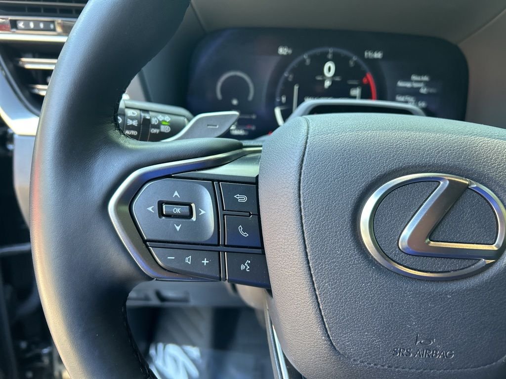 Used 2025 Black Lexus 550 Luxury image 24