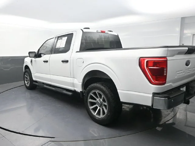 Used 2021 White Ford XLT image 7