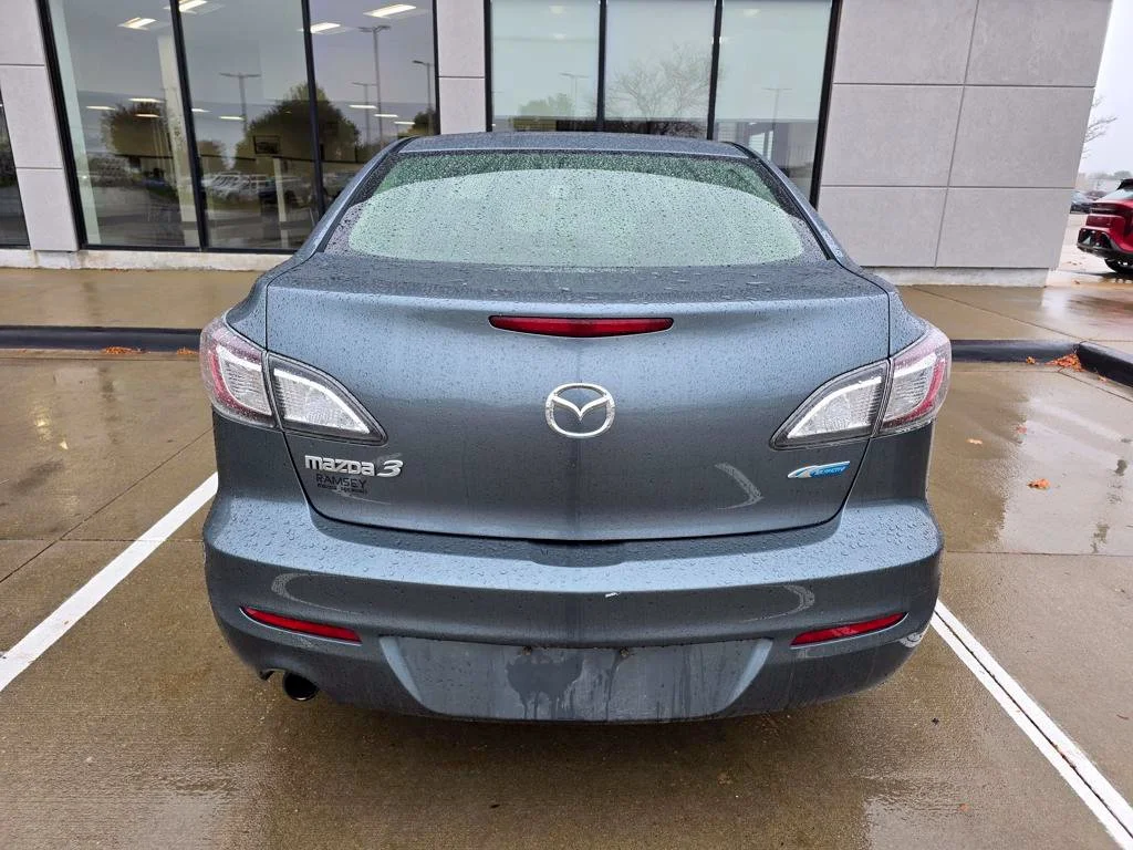 Used 2012 Gray Mazda i Touring image 6