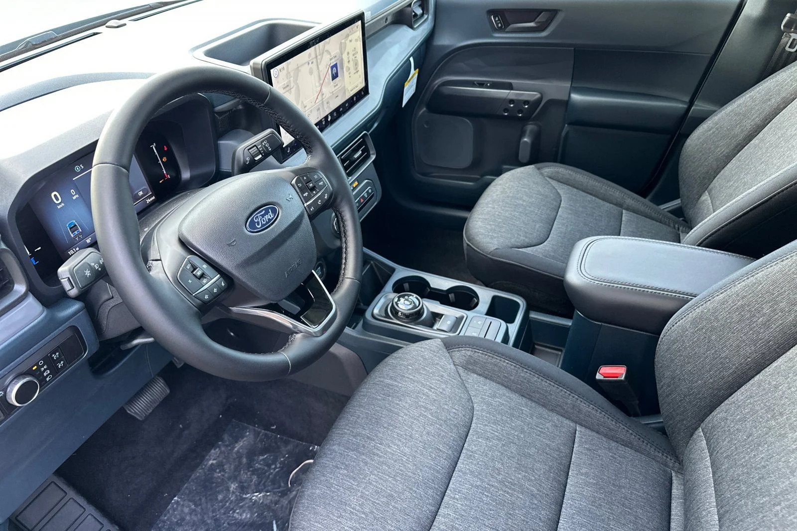 New 2026 Space White Metallic Ford XLT image 6