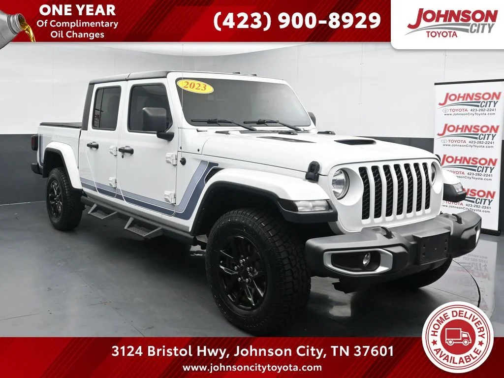 2023 Jeep Gladiator Sport S's photo