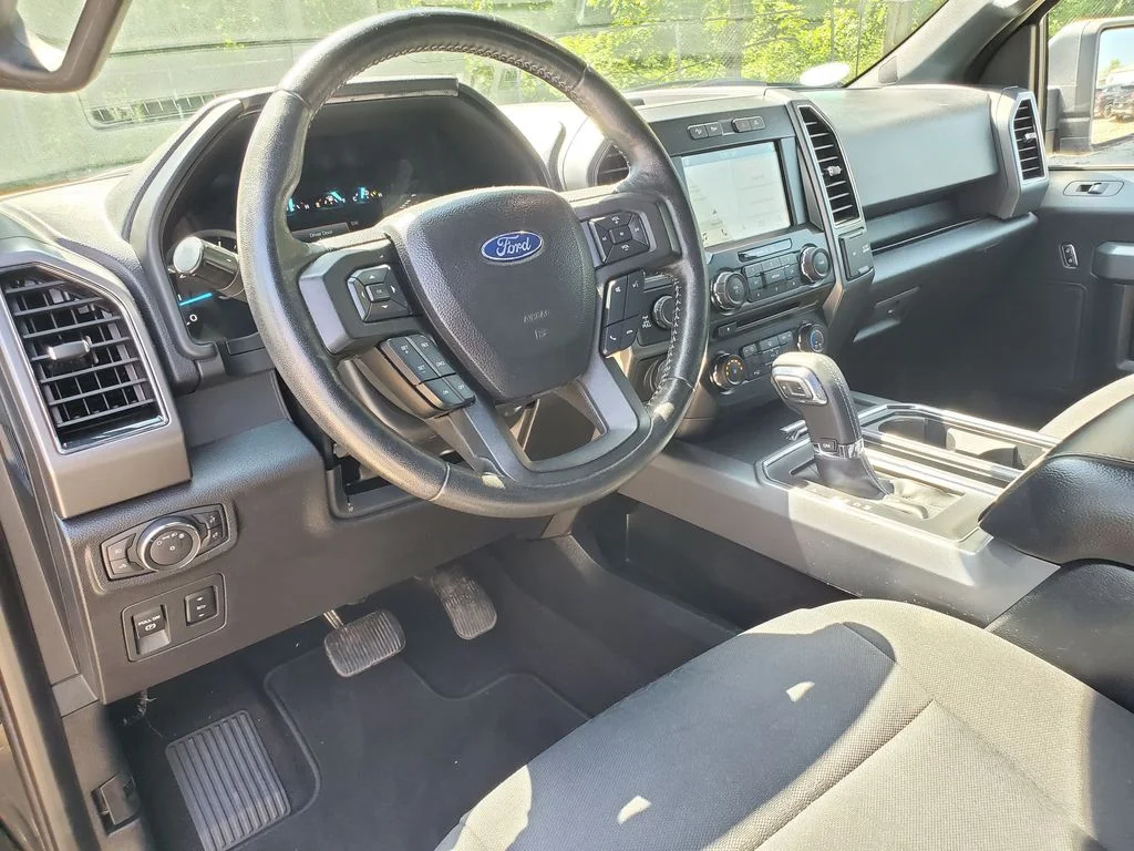 Used 2018 Black Ford  image 7