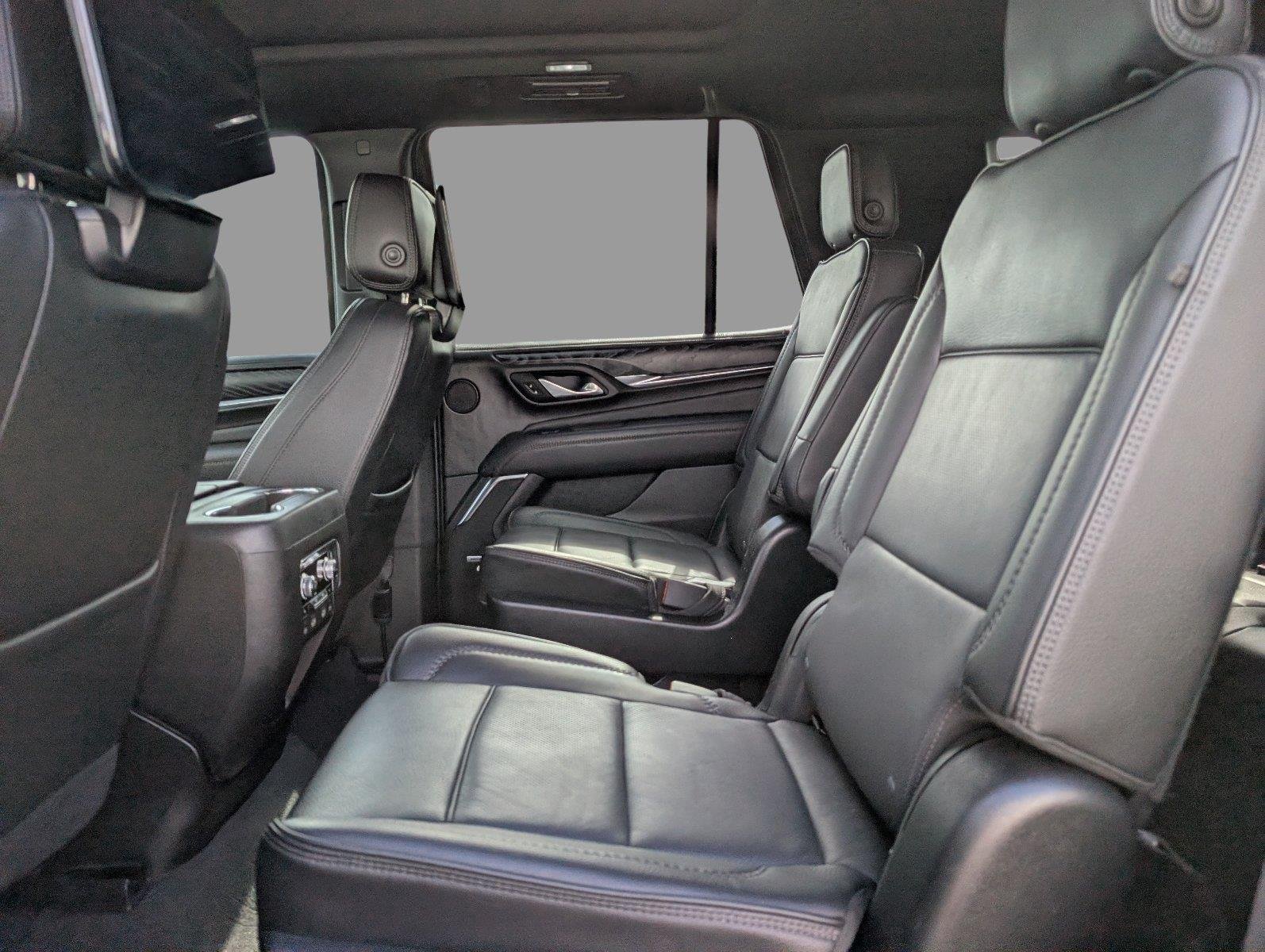 Used 2023 STERLING METALLIC GMC Denali image 37